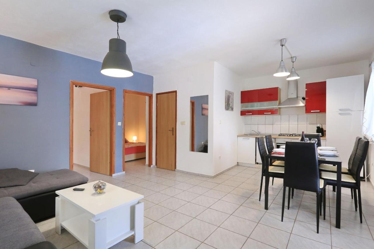 Holiday Home Lucija Sveti Filip i Jakov Eksteriør bilde